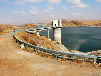 برج آبگیر سد ستارخان